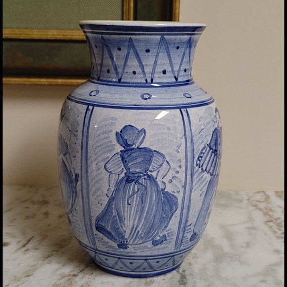 Vintage Mid-Century Villeroy & Boch Mettlach Blue & Ivory Juvenile Scenes Vase - Picture 5 of 14